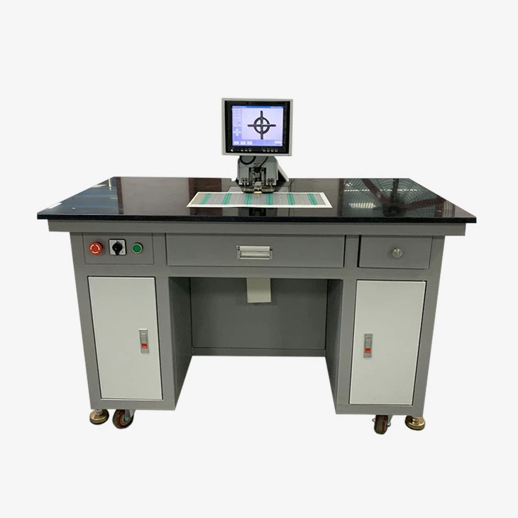 Nameplate CCD Guide Hole Punching Machine